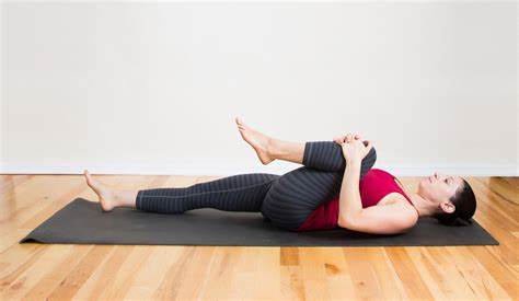 Knee to chest stretch exercise | Best Exercises to strengthen your spine Knee to chest stretch exercise | Best Exercises to strengthen your spine | Dr. Manoj Kumar